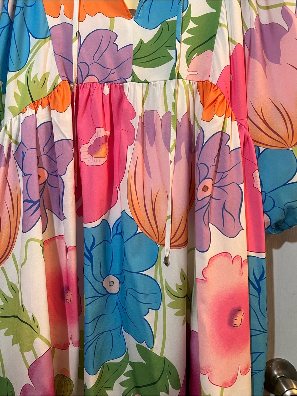 🦋 NWT entro harlow dress in white with multi flowers 🌺 size large - Picture 3 of 6